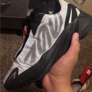 blue tint Yeezy 700s